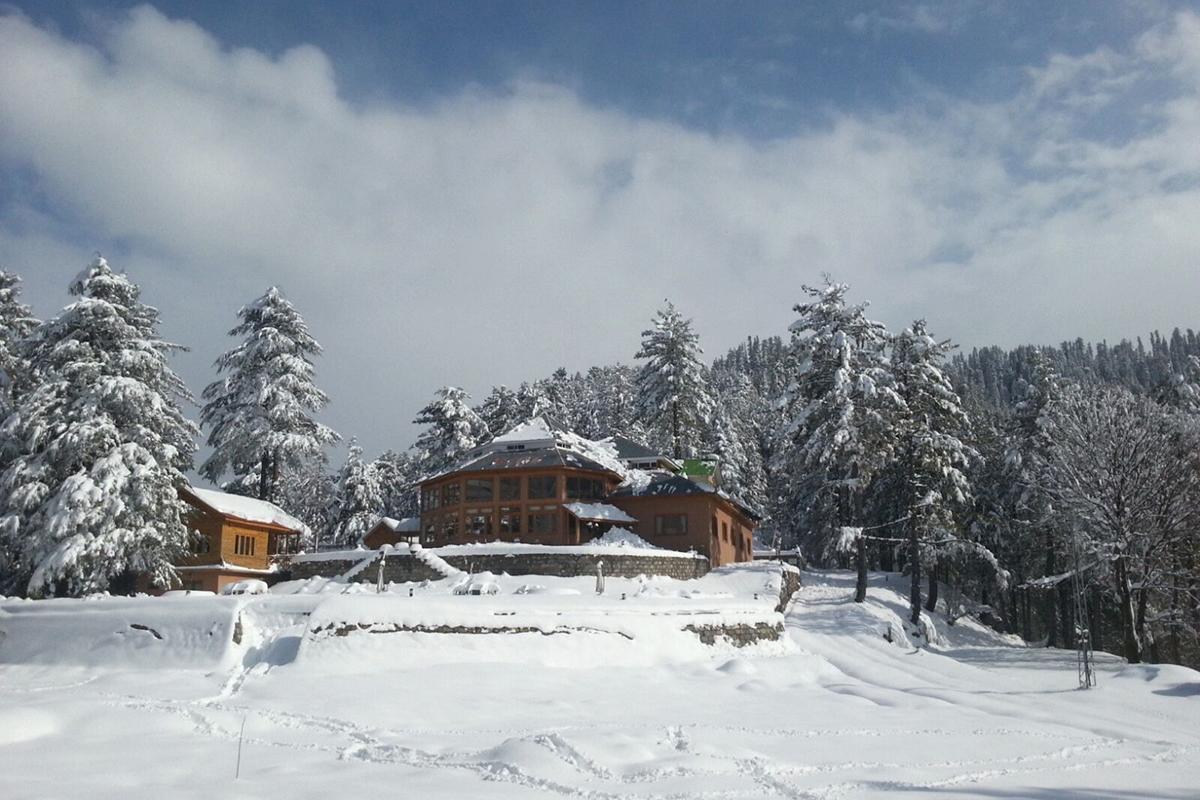 Отель Arcadian Sprucewoods Shogran Экстерьер фото