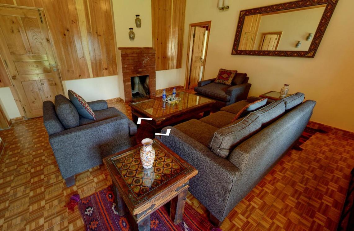 Отель Arcadian Sprucewoods Shogran Экстерьер фото